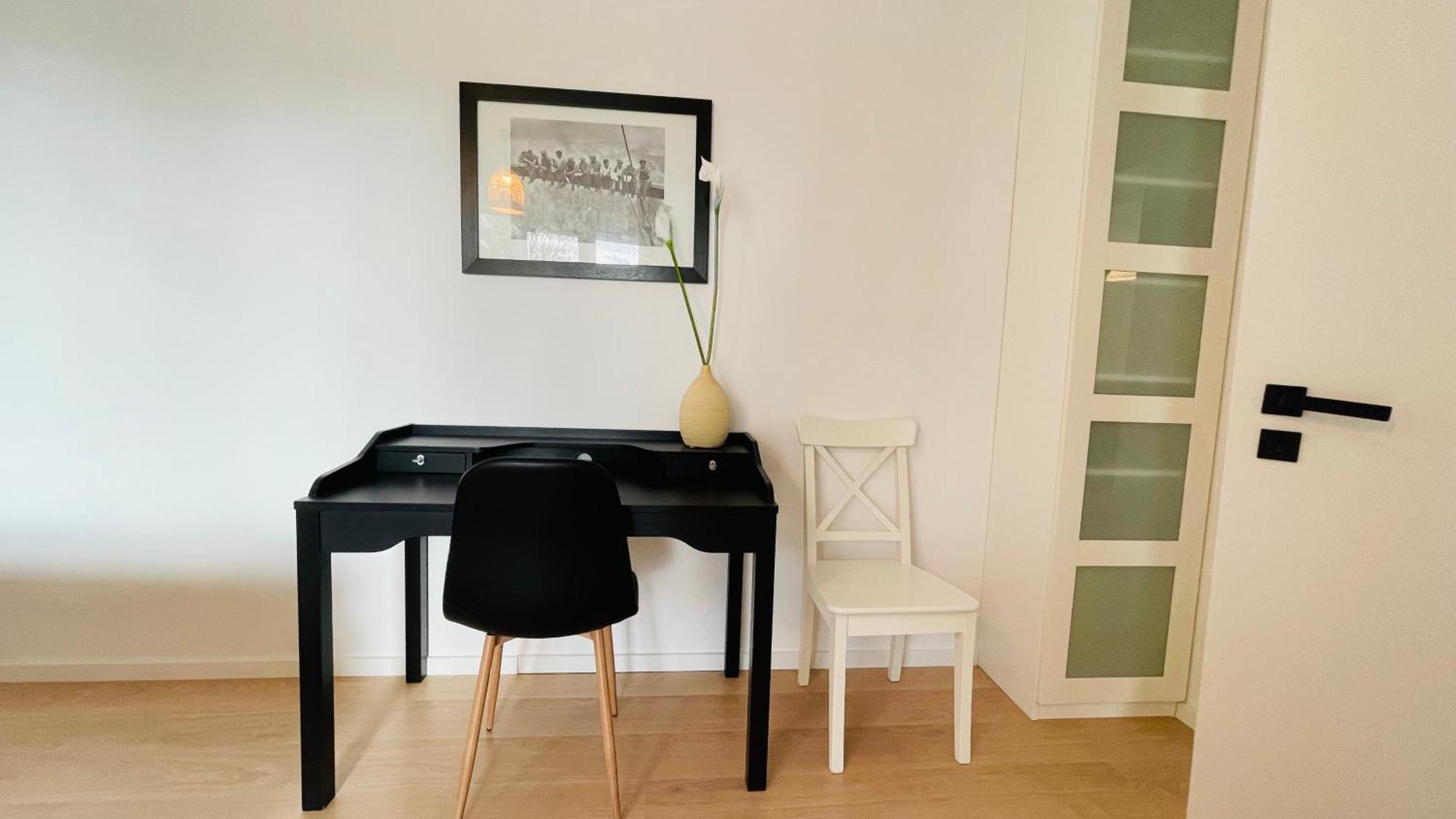 House Flow, 3 Room, Free 2 Parking ブラチスラヴァ エクステリア 写真