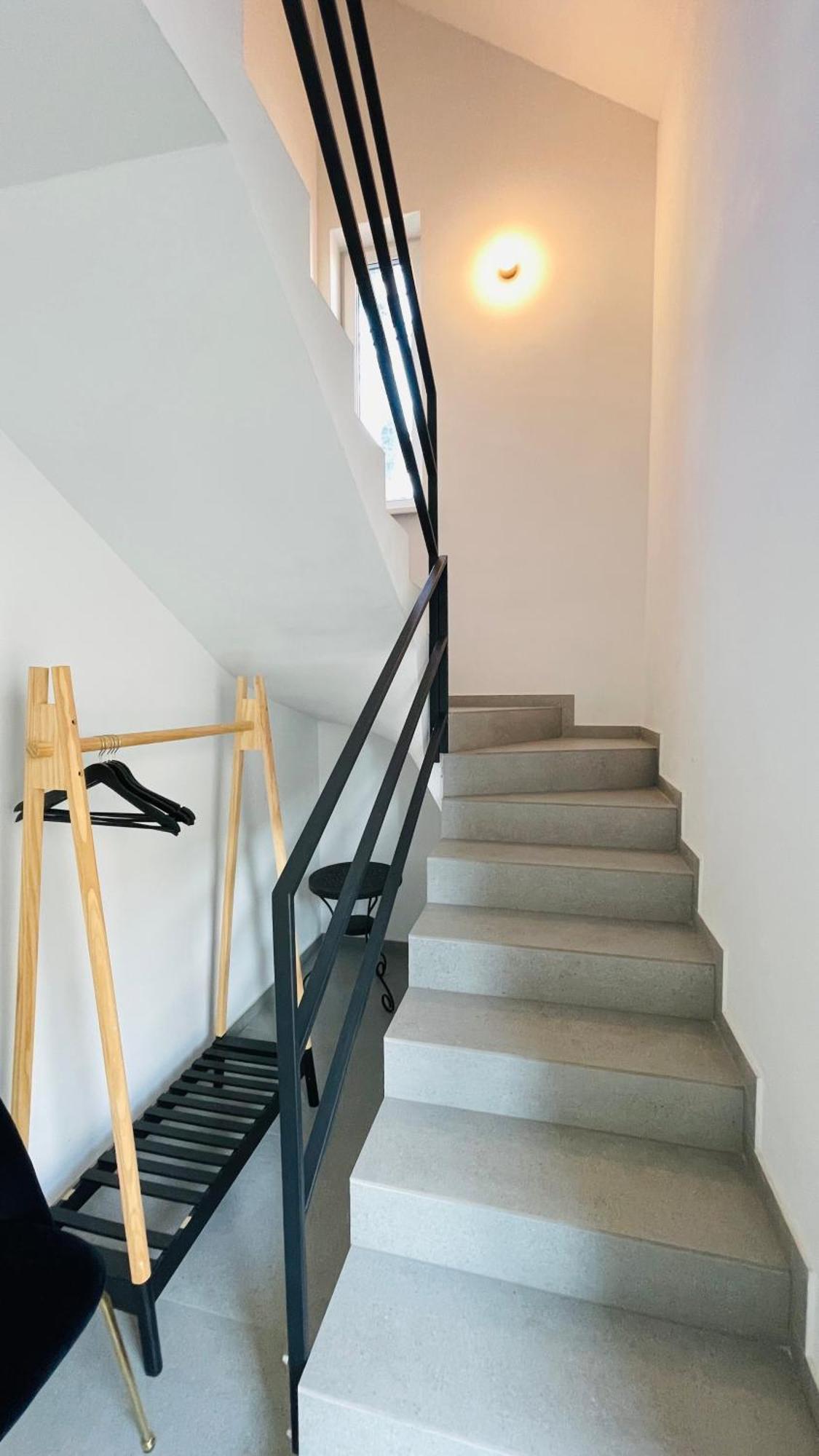 House Flow, 3 Room, Free 2 Parking ブラチスラヴァ エクステリア 写真