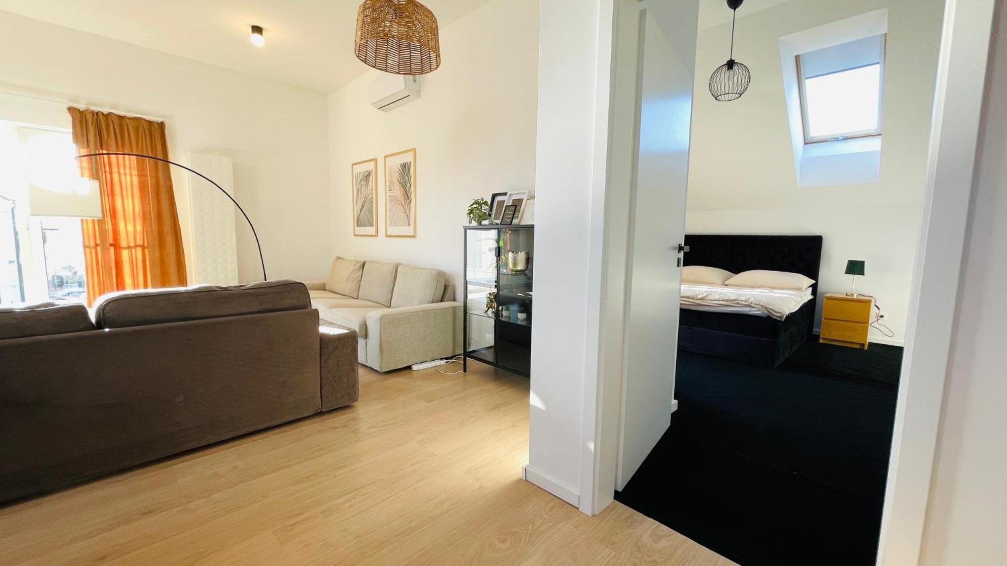 House Flow, 3 Room, Free 2 Parking ブラチスラヴァ エクステリア 写真