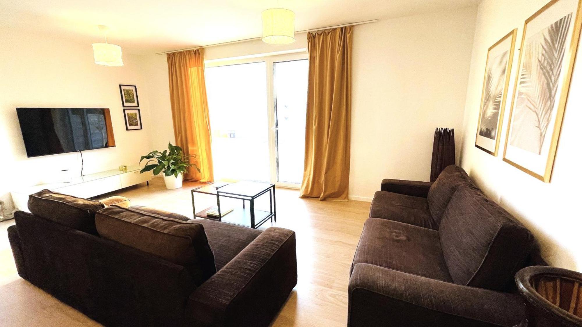 House Flow, 3 Room, Free 2 Parking ブラチスラヴァ エクステリア 写真