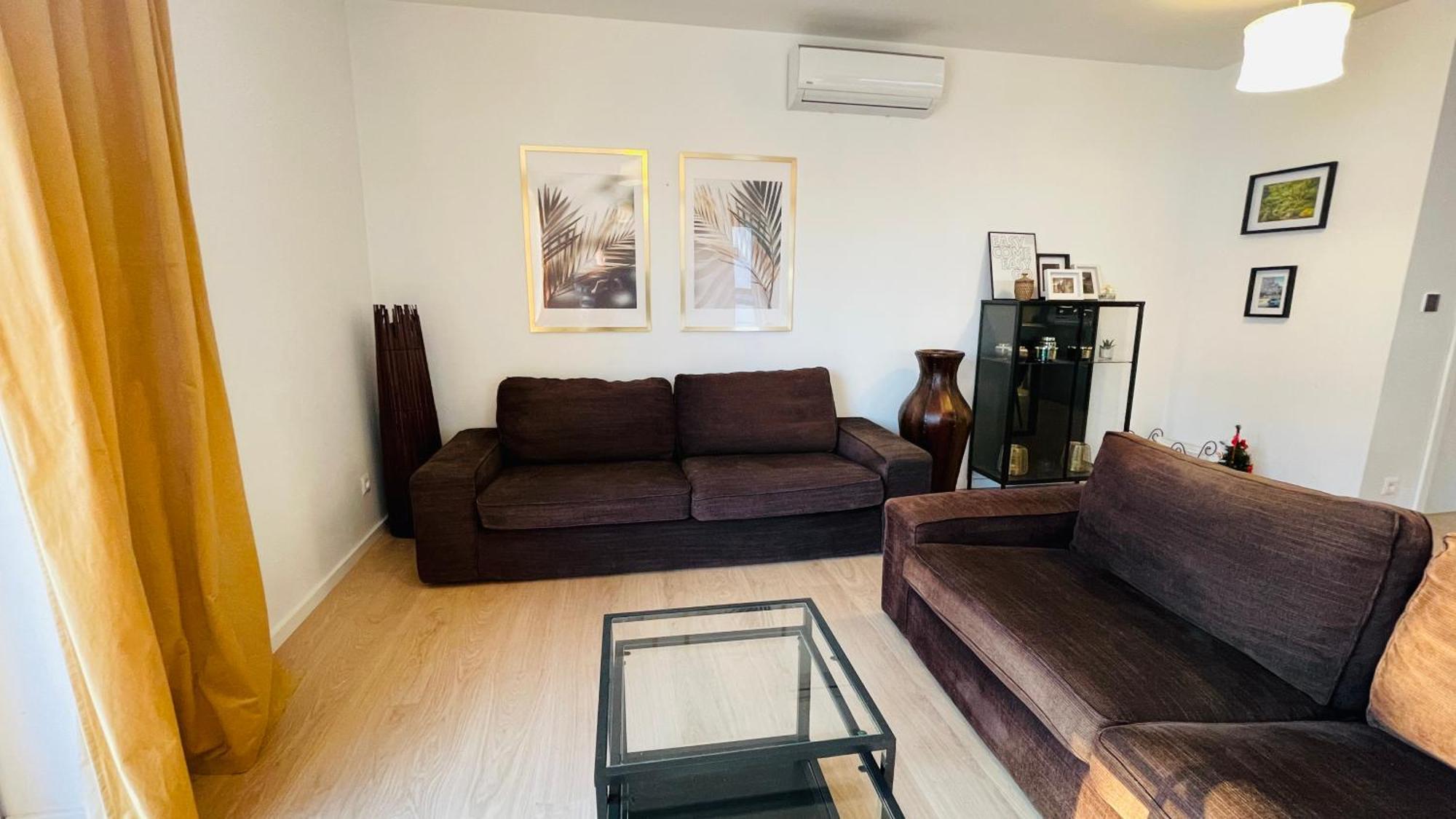 House Flow, 3 Room, Free 2 Parking ブラチスラヴァ エクステリア 写真