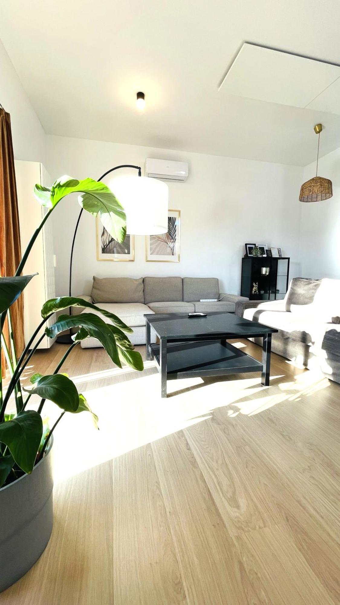 House Flow, 3 Room, Free 2 Parking ブラチスラヴァ エクステリア 写真